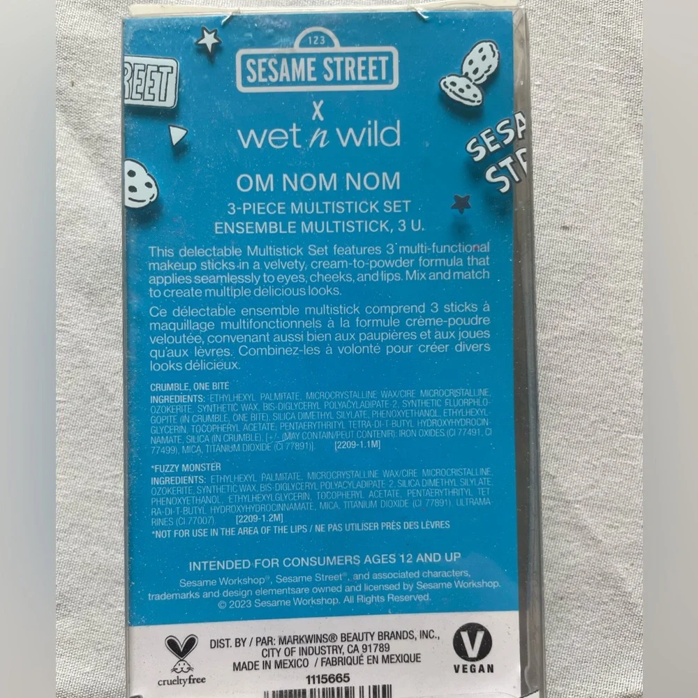 Sesame Street X Wet 'n Wild makeup sponge case Oscar the Grouch/Cookie monster